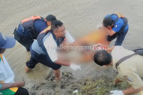 Mayat Mengapung di Bengawan Solo Warga Malo